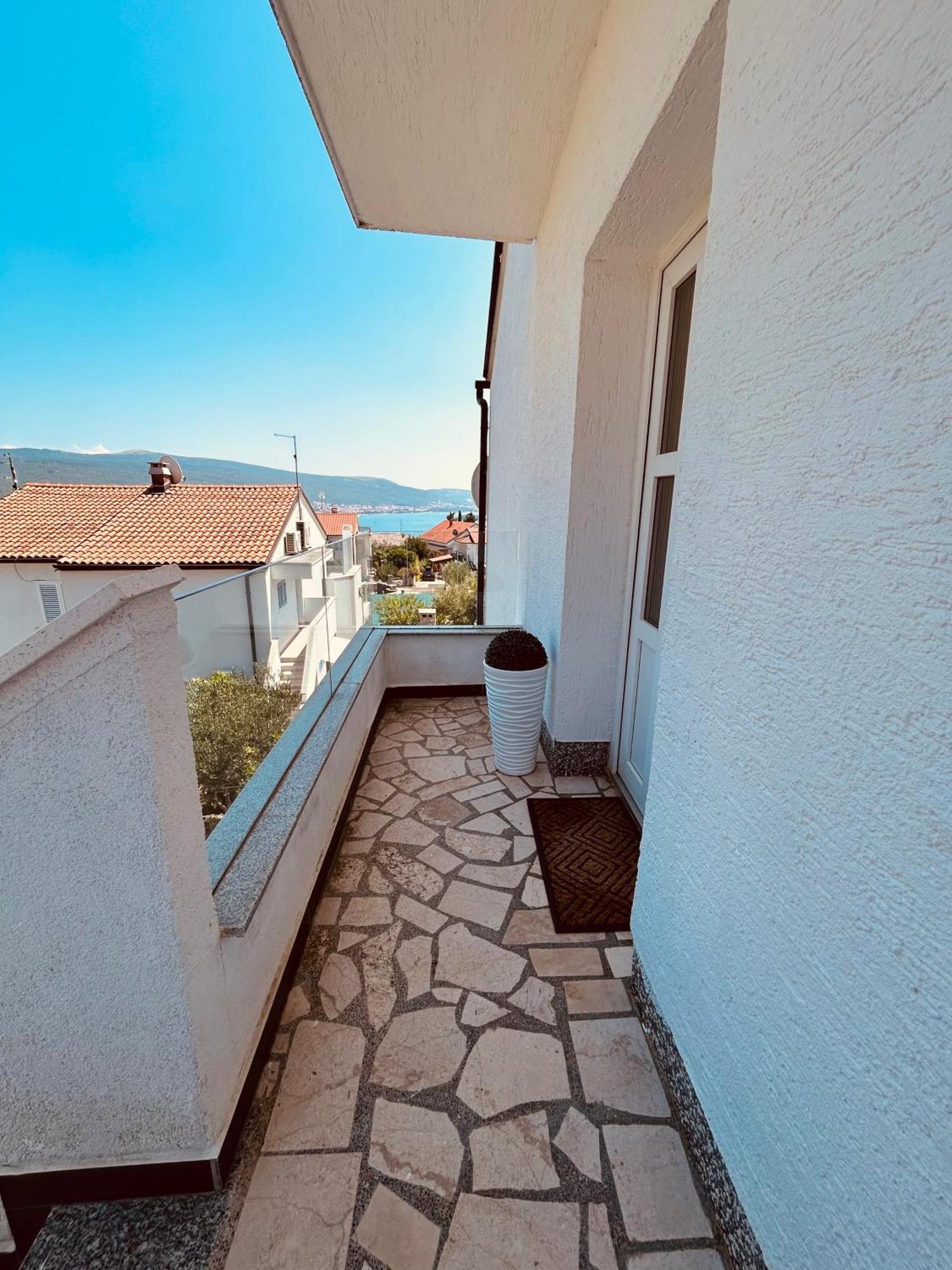 Ferienwohnung Cornus Vallis Krk Town Exterior foto