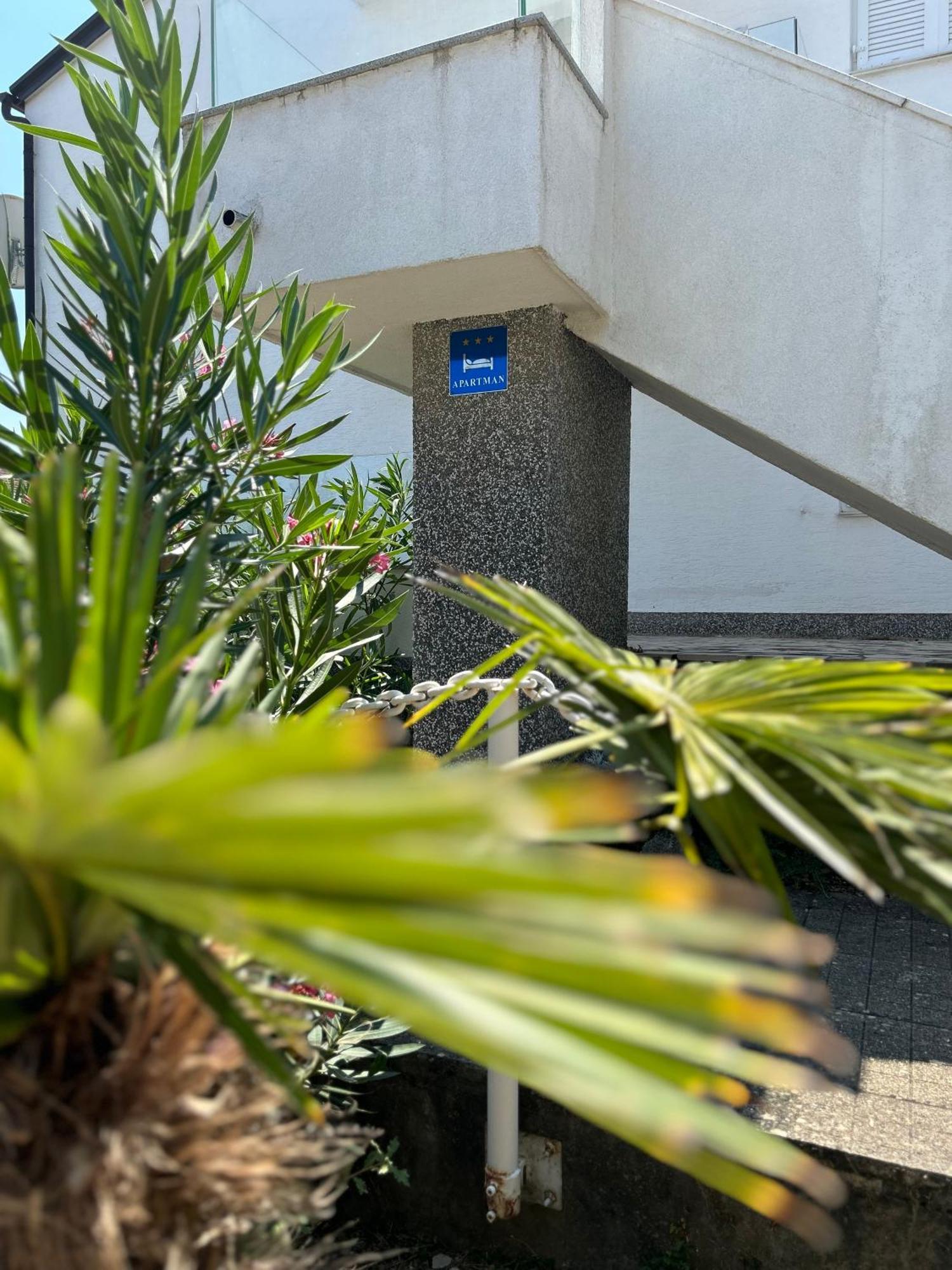 Ferienwohnung Cornus Vallis Krk Town Exterior foto