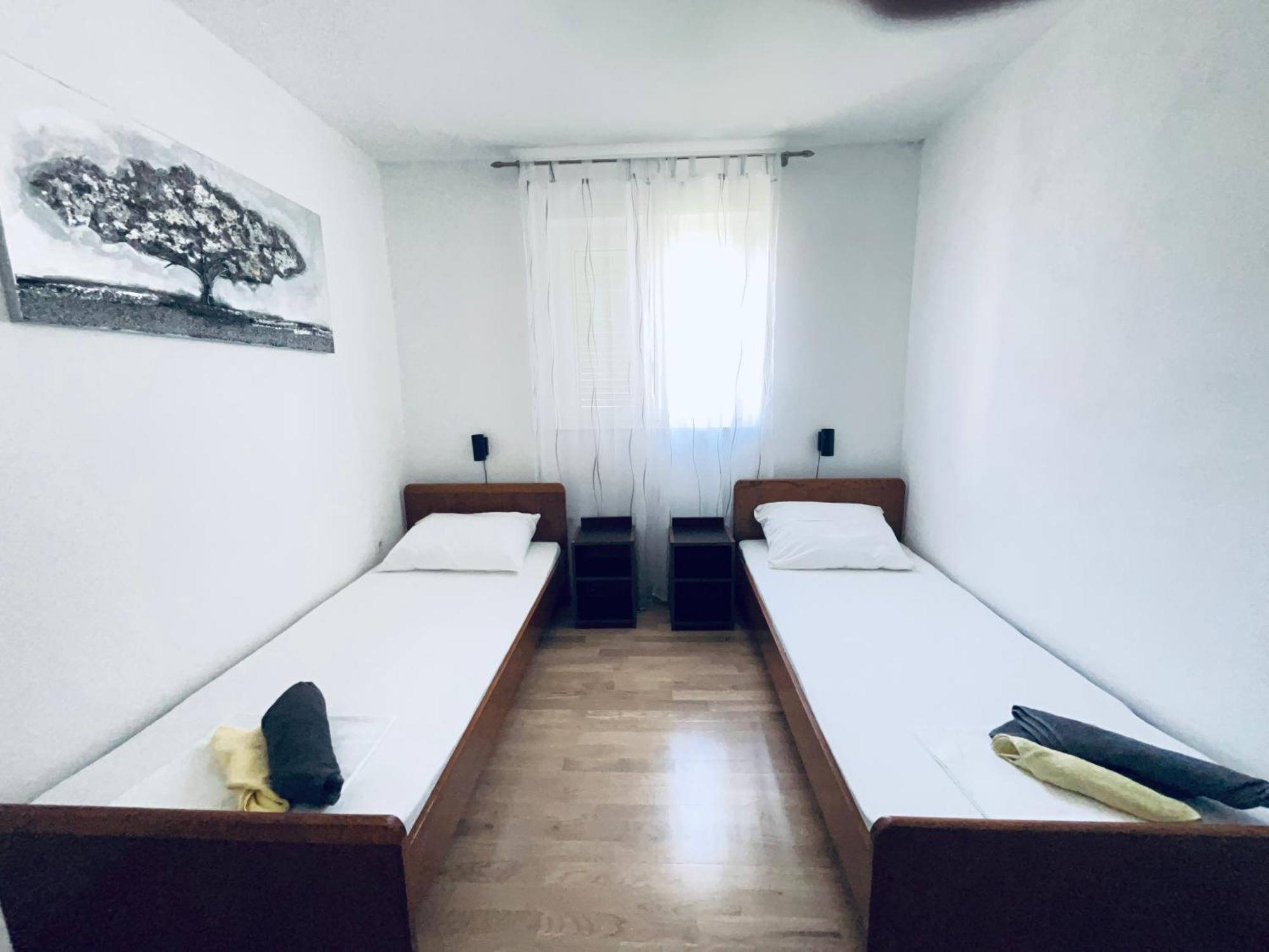 Ferienwohnung Cornus Vallis Krk Town Exterior foto